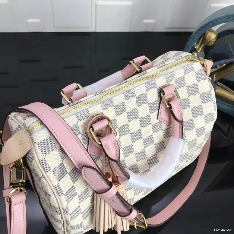 Fashionrepsfam ru LV Bags 19T1L0039 0521
